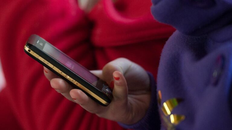 هجوم Sni5Gect الجديد يعطّل الهواتف ويخفض اتصال 5G إلى 4G دون الحاجة إلى محطة قاعدة مزيفة