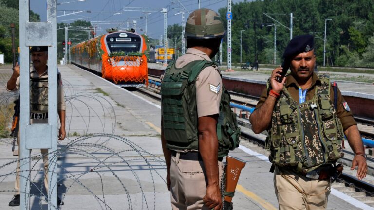 هجوم سيبراني يستهدف السكك الحديدية وقطاع النفط الهندي عبر مجموعة APT36 الباكستانية باستخدام برمجية Poseidon