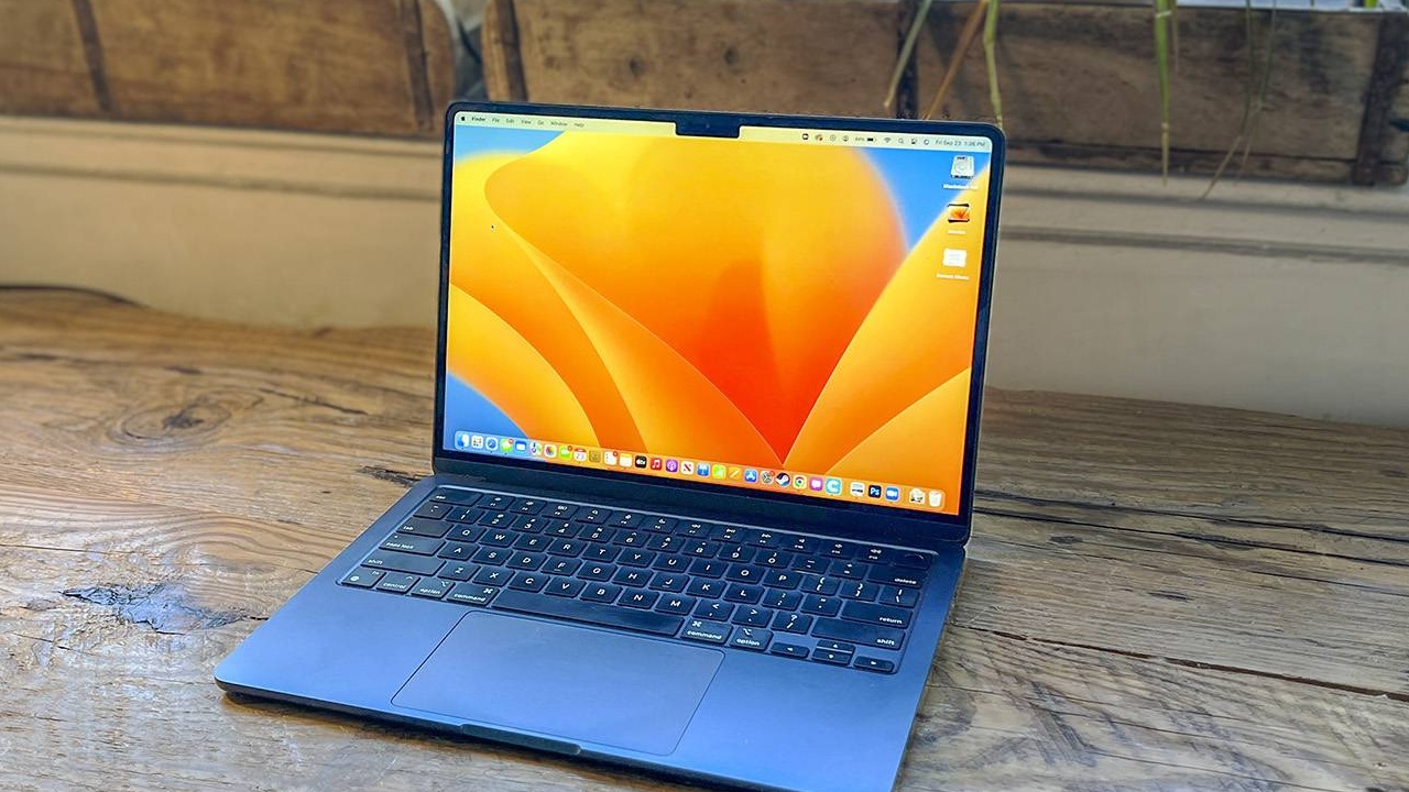 خطأ قاتل في إجراءات الإخفاء: فاعل تهديد يكشف عملياته بنصبه برامج حماية على جهازه الخاص